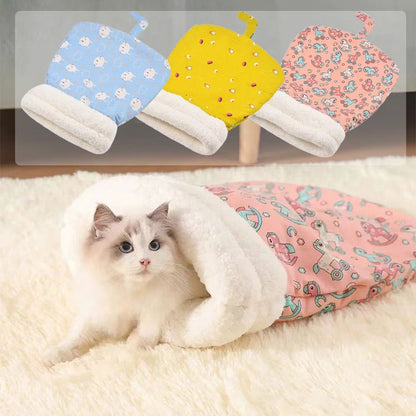 📢 50% OFF! ✨ Plush Cave-Style Pet Sleeping Bag – Semi-Enclosed Cozy Design Gives Cats Sheltered Tucked-Away Resting Spot, Soft Plush Comfort, Hooded Shape Blocks Indoor Drafts & Easy-Care Washable – 4 Patterns Multiple Sizes 🐱