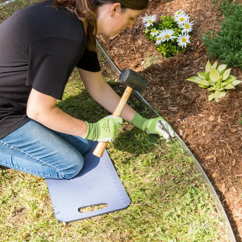 📢📢50% OFF !! ⏰Garden Edging Roll 10m with 30 Pegs🏡Roll It Out, Peg It Down – Neat Borders in Minutes ✨