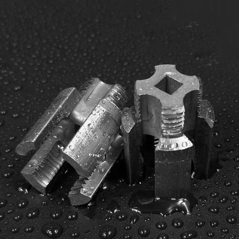 🔧 Struggling to cut clean pipe threads? This tool makes it effortless — even on tight spots. 💪